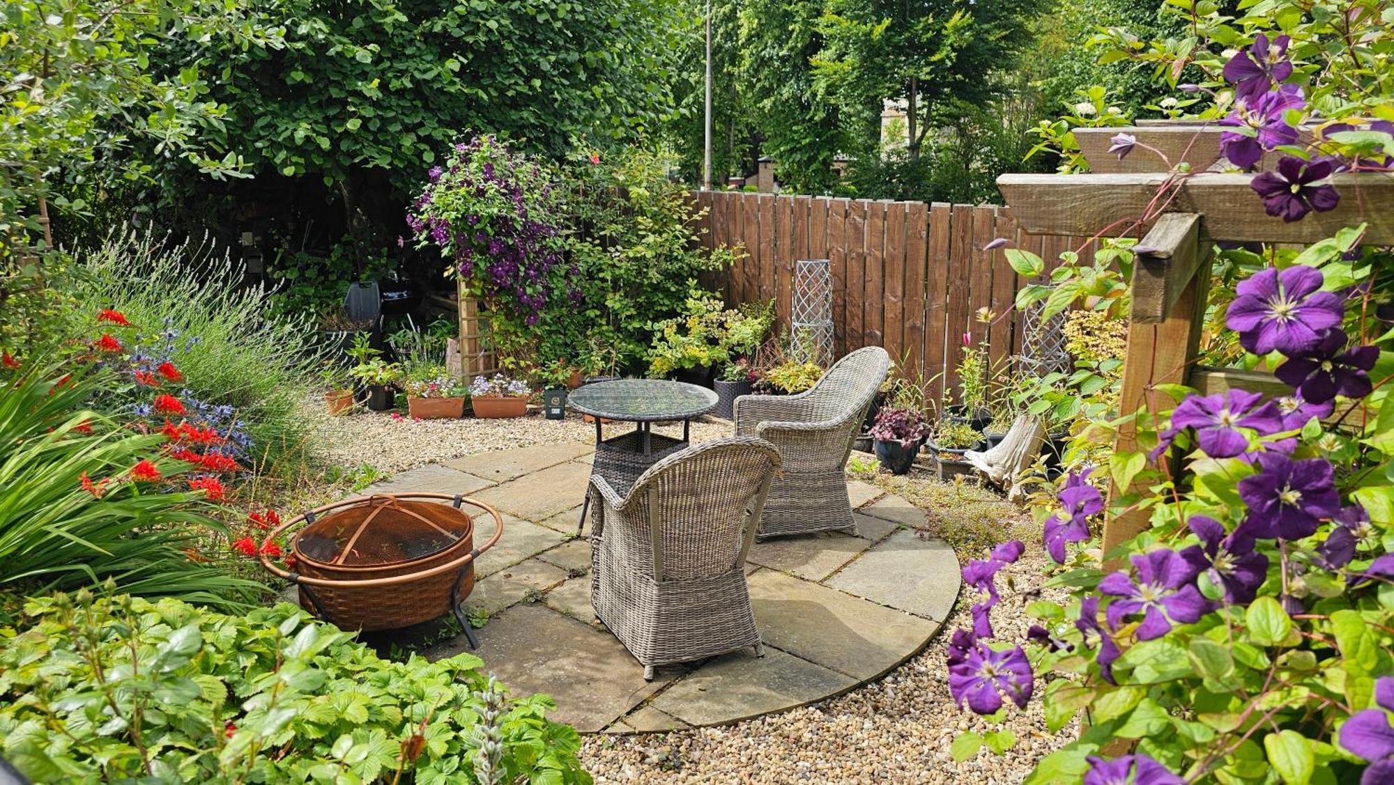 Beautiful Self Contained Apartment With Garden Glasgow Exteriör bild